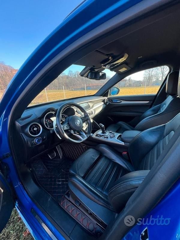 Usata Alfa Romeo Stelvio Veloce 280 CV (205 kW) 2021 Blu/azzurro SUV