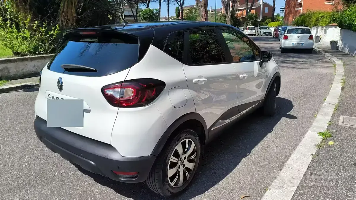 Usata Renault Captur 90 CV (66 kW) 2019 Bianco SUV