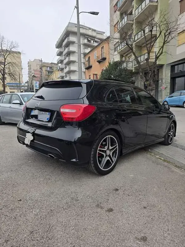 Usata Mercedes A200 Edition 136 CV (100 kW) 2015 Berlina