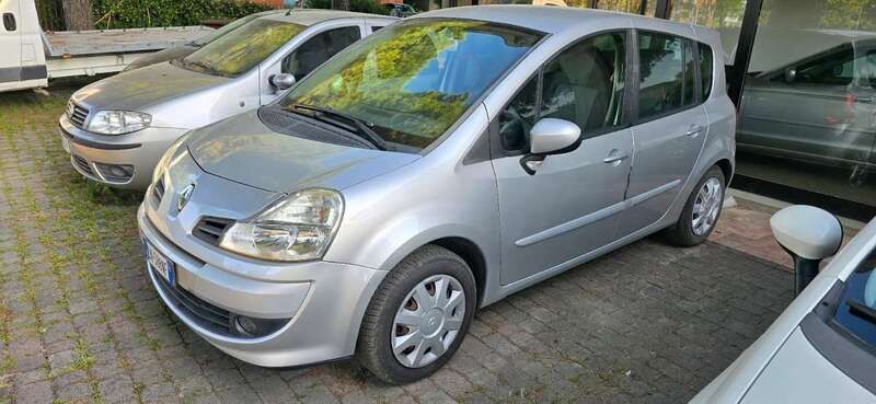 Argento Usata 2008 Renault Grand Modus Dynamique Monovolume | 3490 € (Super prezzo) - Immagine 1/4