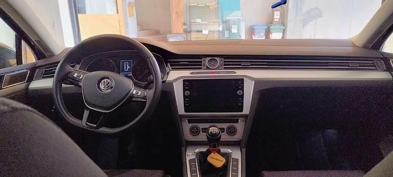 Usata VW Passat Highline 150 CV (110 kW) 2018 Station wagon