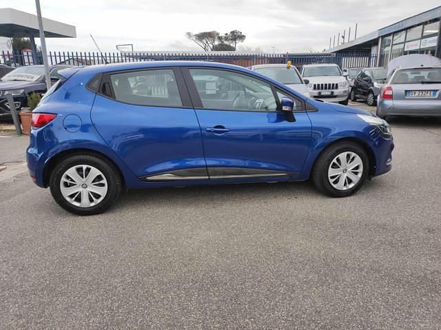 Usata Renault Clio IV Life 90 CV (66 kW) 2019 Blu Berlina