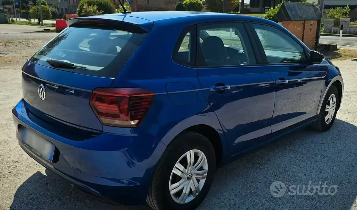 Usata VW Polo 75 CV (55 kW) 2018 Blu Utilitaria