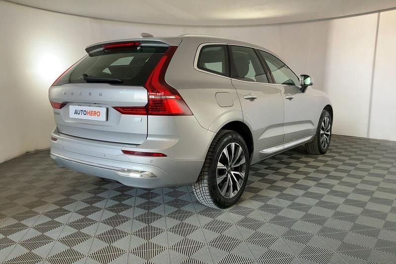 Usata Volvo XC60 Core 398 CV (292 kW) 2022 Argento SUV