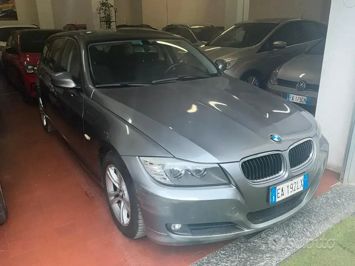 Usata BMW 320 M Sport 177 CV (130 kW) 2009 Grigio Station wagon