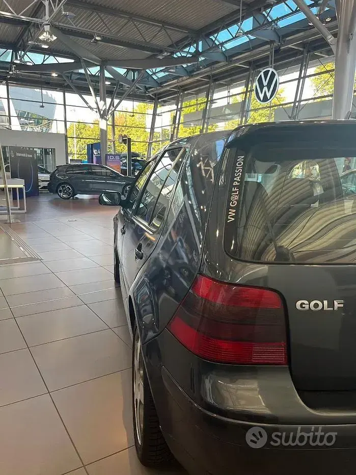 Usata VW Golf IV GTI 150 CV (110 kW) 2002 Bluazzurro Berlina