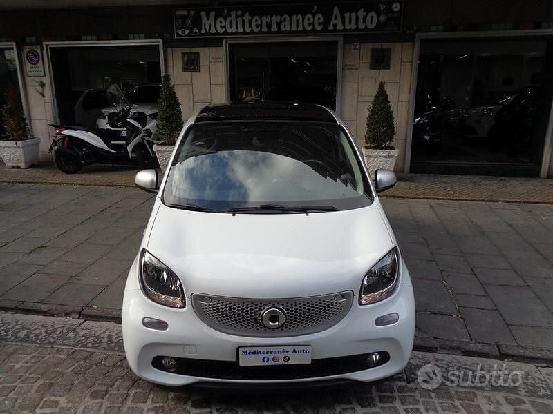 Usata Smart ForFour Passion 71 CV (52 kW) 2019 Bianco Utilitaria