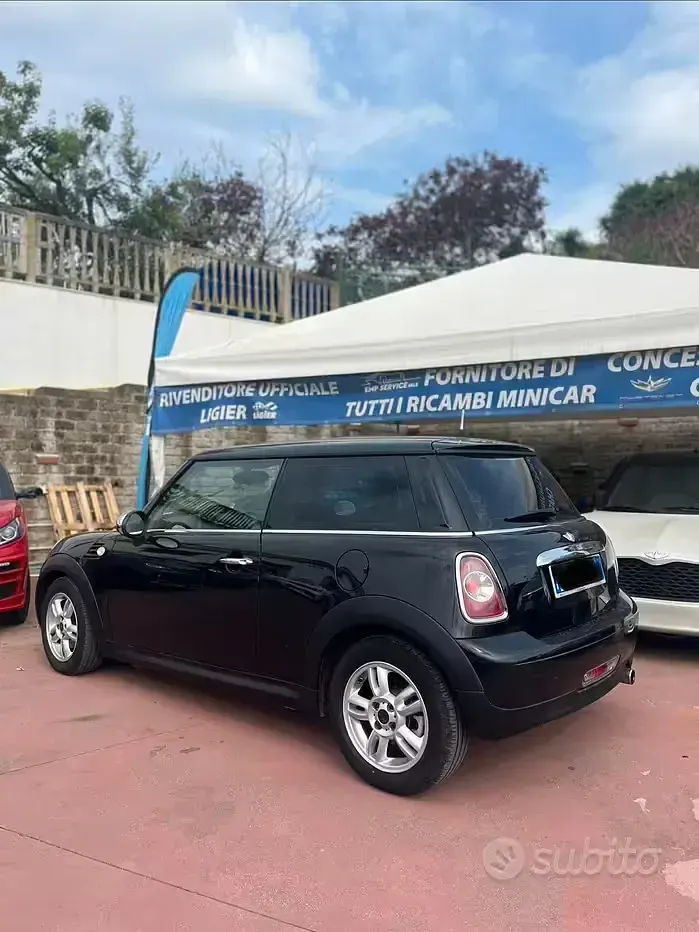 Usata Mini ONE 75 CV (55 kW) 2011 Nero Utilitaria
