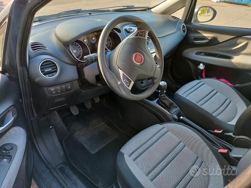 Usata Fiat Punto Evo Dynamic 105 CV (77 kW) 2010 Grigio Utilitaria