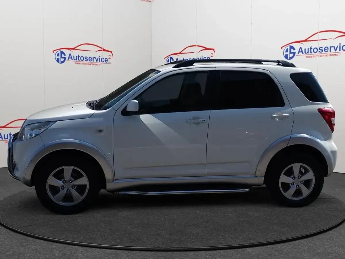 Usata Daihatsu Terios 105 CV (77 kW) 2008 Bianco SUV