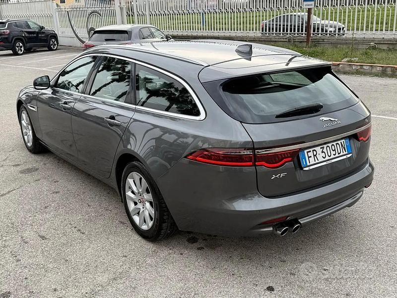 Usata Jaguar XF Sportbrake Prestige 180 CV (132 kW) 2018 Grigio Station wagon