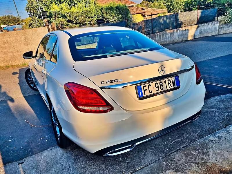 Usata Mercedes C220 170 CV (125 kW) 2016 Bianco Berlina
