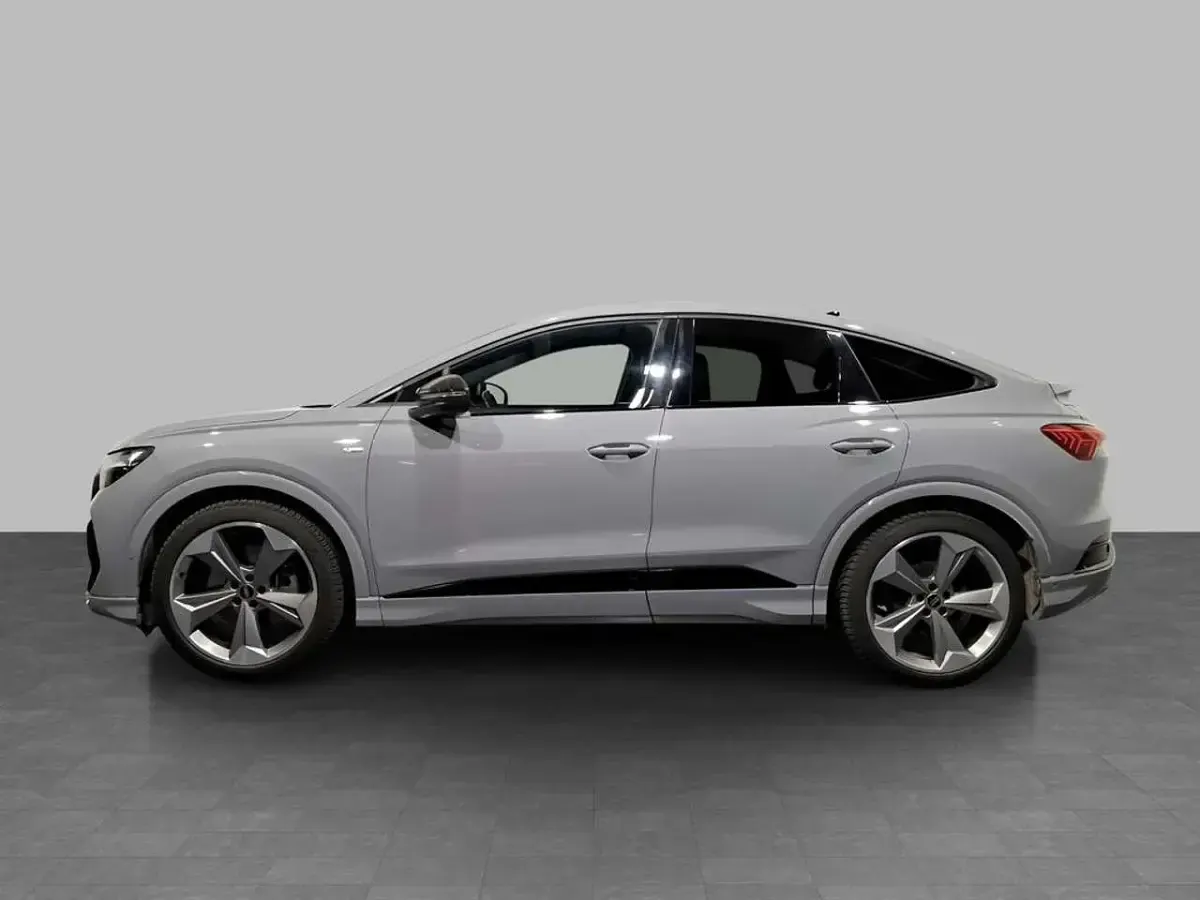Usata Audi Q4 Sportback e-tron S-Line 194 kW (265 CV) 2022 Grigio SUV