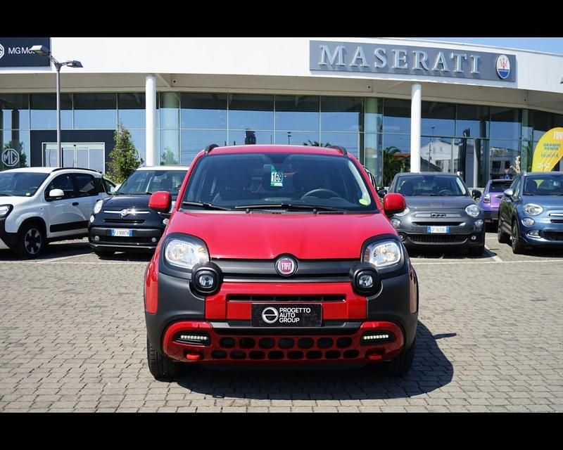 Usata Fiat Panda Cross Cross 69 CV (50 kW) 2024 Rosso Utilitaria