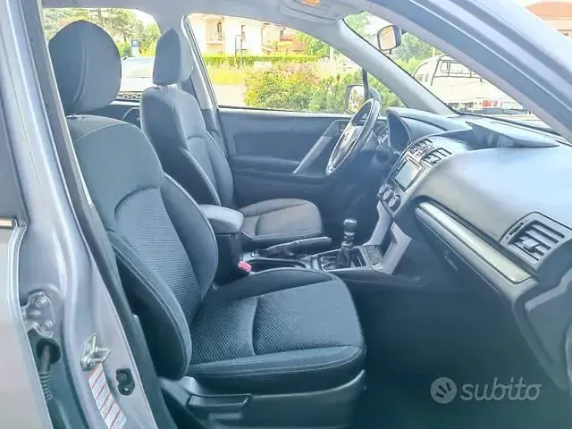 Usata Subaru Forester Exclusive+ 147 CV (108 kW) 2015 Grigio SUV
