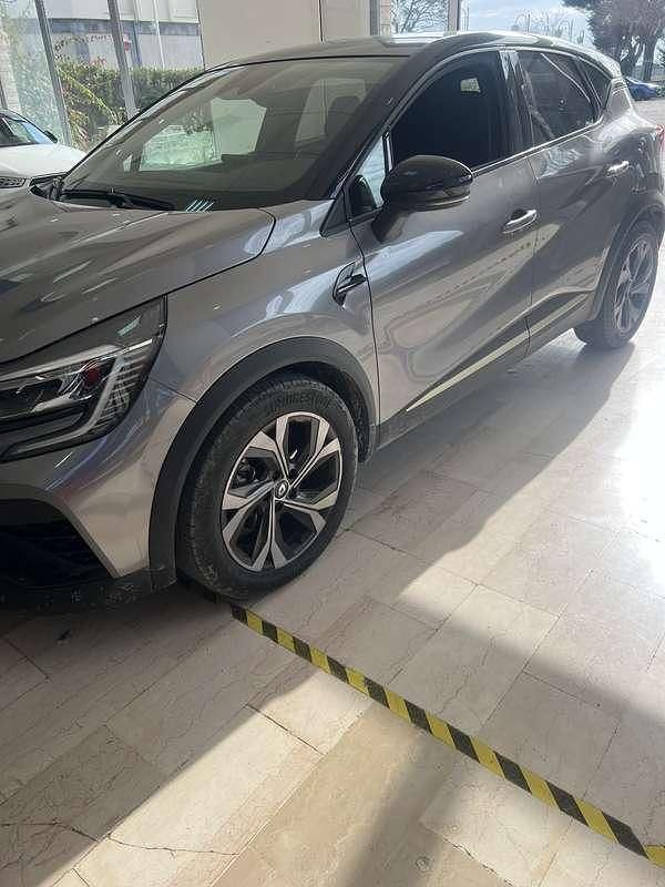 Usado Renault Captur Engineered 94 CV (69 kW) 2023 SUV
