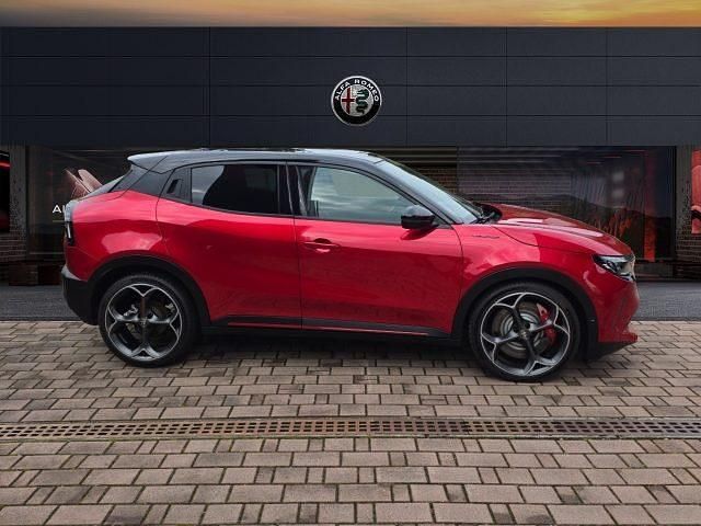 Second-hand Alfa Romeo Junior Veloce 205 kW (280 CP) 2024 Roșu SUV