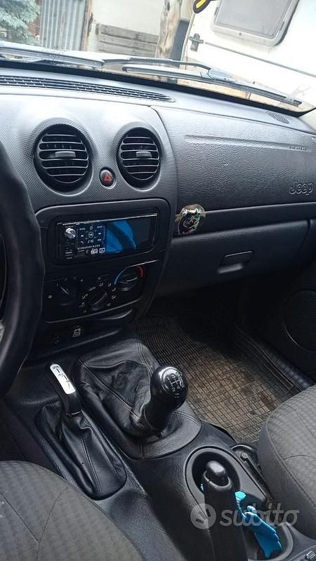 Usata Jeep Cherokee 116 CV (85 kW) 2002 SUV