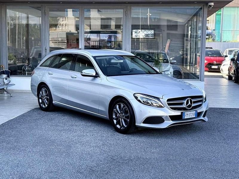 Argento Usata 2018 Mercedes C220 SUV | 18.300 € (Super prezzo) - Immagine 1/4