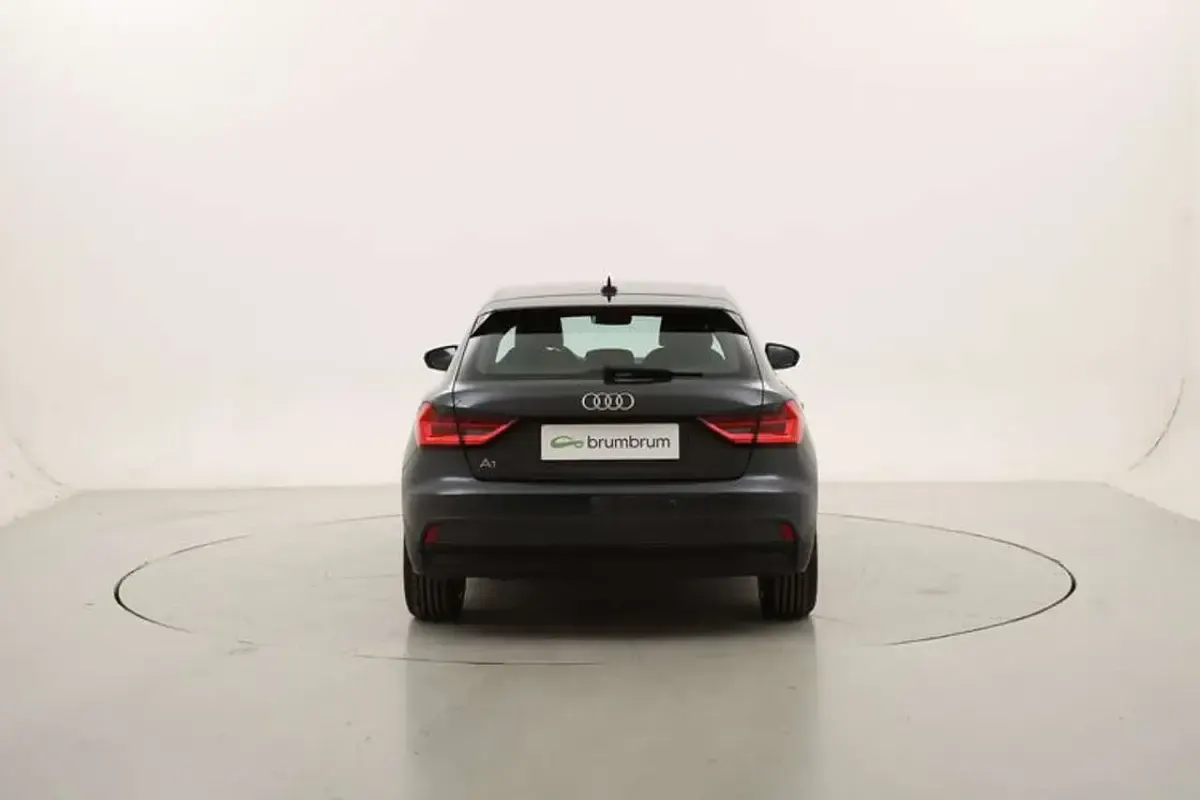 Usata Audi A1 Admired 95 CV (69 kW) 2022 Grigio SUV