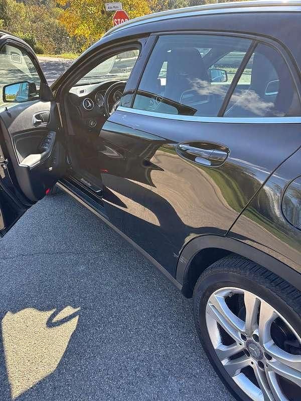 Usata Mercedes GLA220 Executive 170 CV (125 kW) 2016 Nero SUV