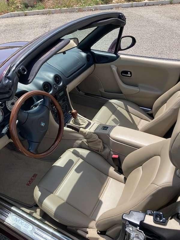 Usata Mazda MX5 110 CV (80 kW) 2000 Lilla Cabrio