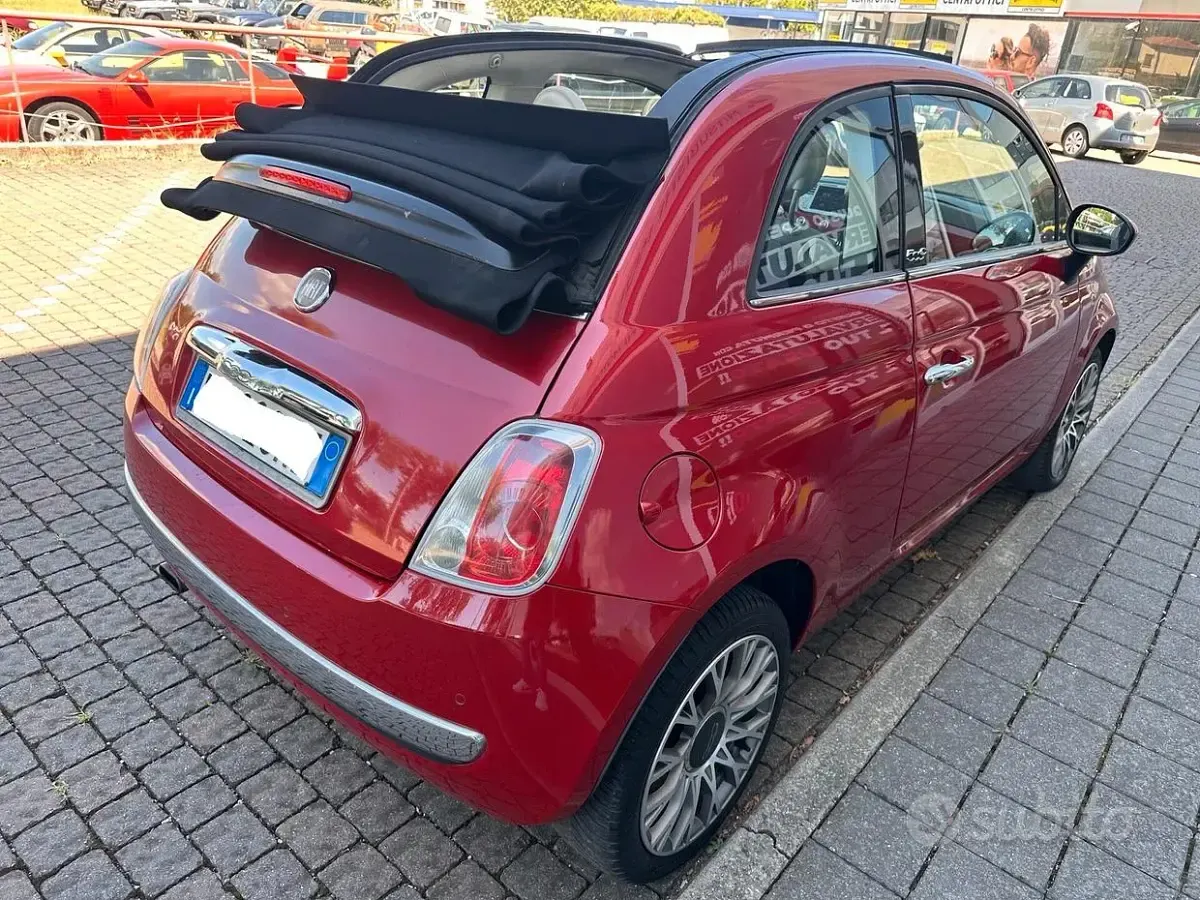 Usata Fiat 500C Lounge 75 CV (55 kW) 2009 Rosso Cabrio