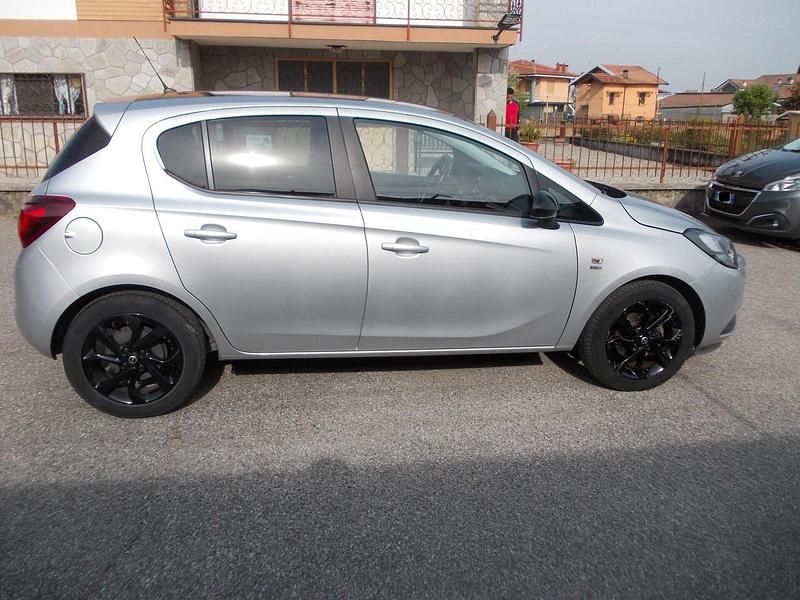 Usata Opel Corsa Edition 90 CV (66 kW) 2019 Argento Utilitaria