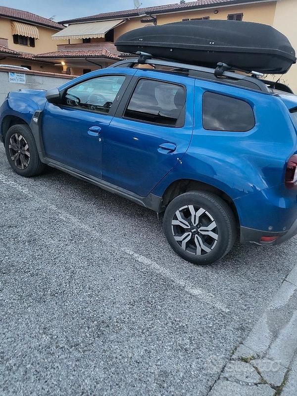 Usata Dacia Duster Journey 100 CV (73 kW) 2023 Blu SUV