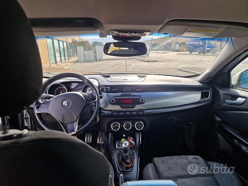 Usata Alfa Romeo Giulietta 2010 Grigio Berlina