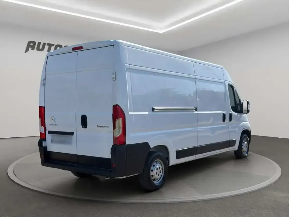 Usata Citroën Jumper 140 CV (102 kW) 2022 Bianco Monovolume
