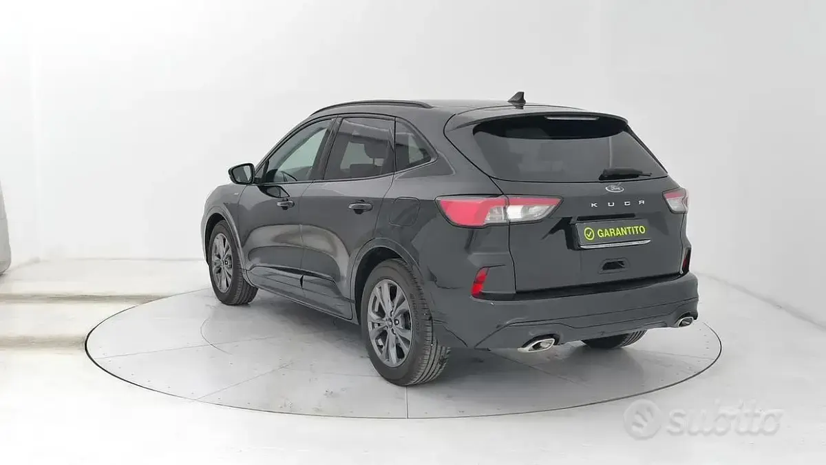 Usata Ford Kuga ST-Line 120 CV (88 kW) 2020 Nero SUV