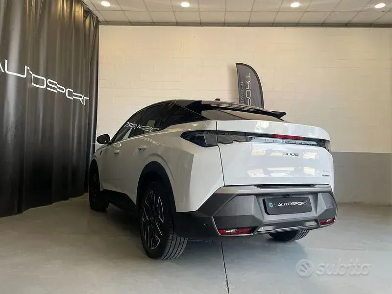 Usata Peugeot 3008 GT 195 CV (143 kW) 2025 Bianco SUV