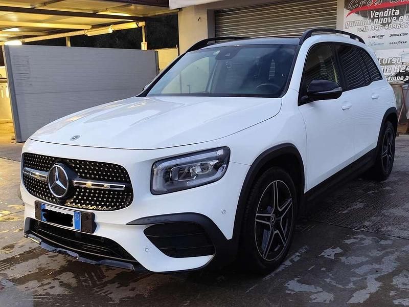 Usata Mercedes GLB200 Premium 150 CV (110 kW) 2021 Bianco SUV