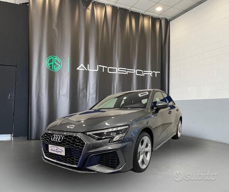 Usata Audi A3 S-Line 150 CV (110 kW) 2024 Grigio Berlina