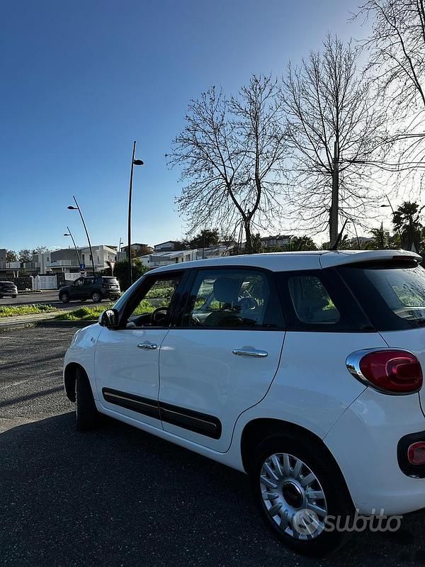 Usata Fiat 500L Lounge 80 CV (58 kW) 2015 Bianco Monovolume