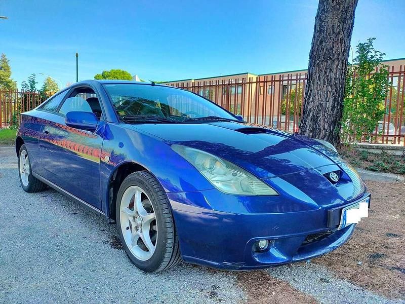 Usata Toyota Celica 143 CV (105 kW) 2000 Blu/azzurro Coupé