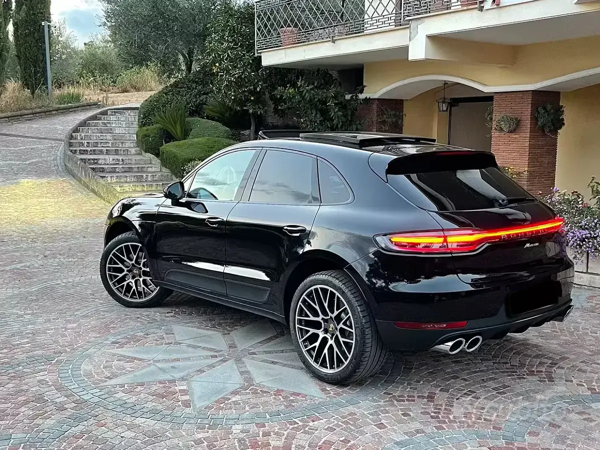 Usata Porsche Macan 265 CV (194 kW) 2021 Nero SUV
