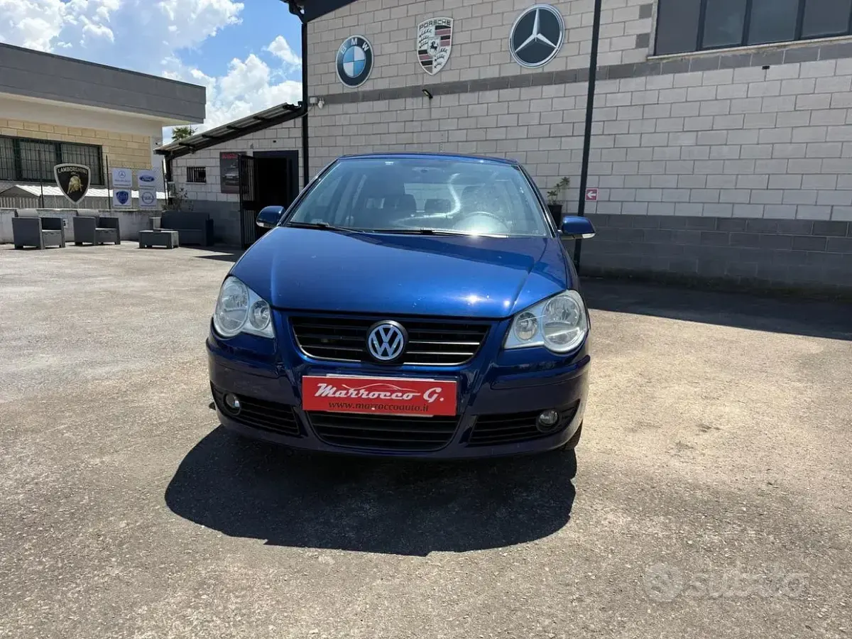 Usata VW Polo Comfortline 80 CV (58 kW) 2005 Blu Utilitaria