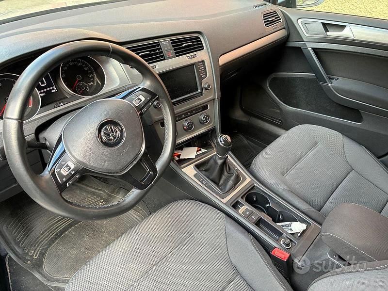 Usata VW Golf VII Highline 110 CV (80 kW) 2016 Grigio Berlina