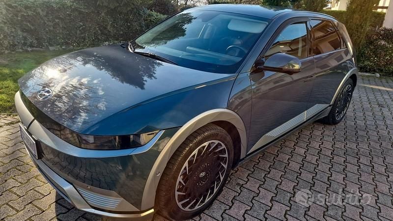 Verde Usata 2022 Hyundai Ioniq Due volumi | 30.000 € (Buon prezzo) - Immagine 1/4