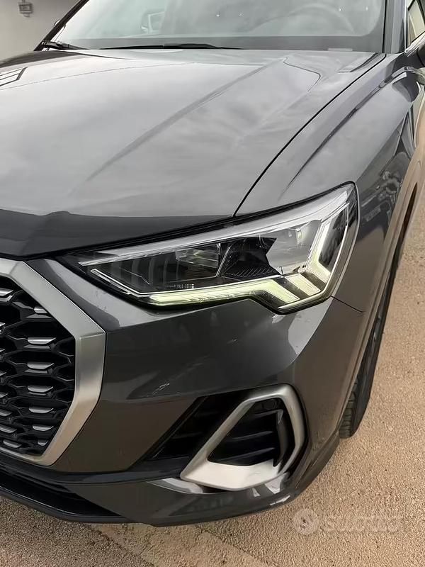 Usata Audi Q3 Comfort 150 CV (110 kW) 2022 Grigio SUV