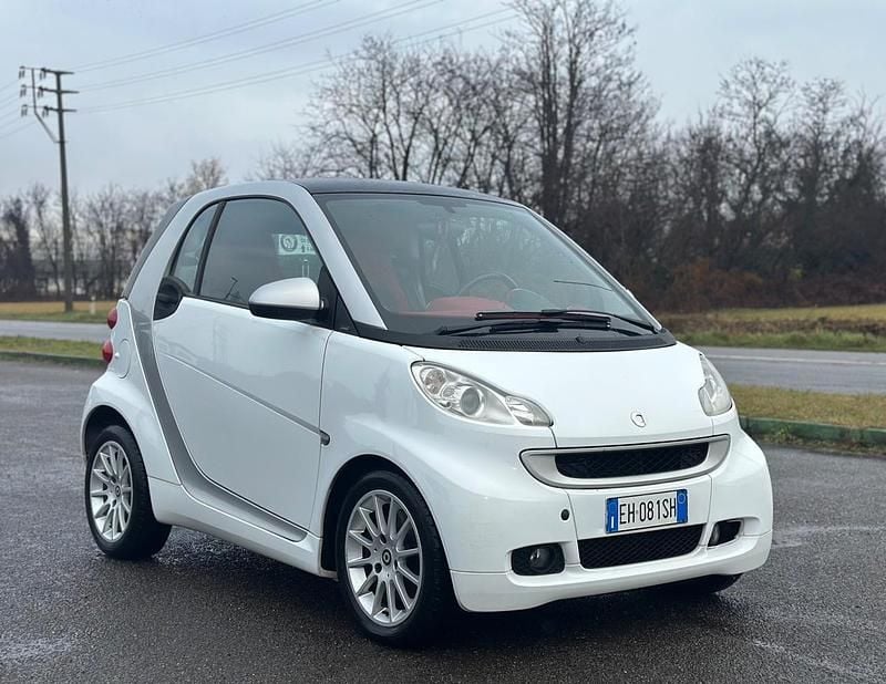 Usata Smart ForTwo Coupé Pure 71 CV (52 kW) 2011 Bianco Coupé