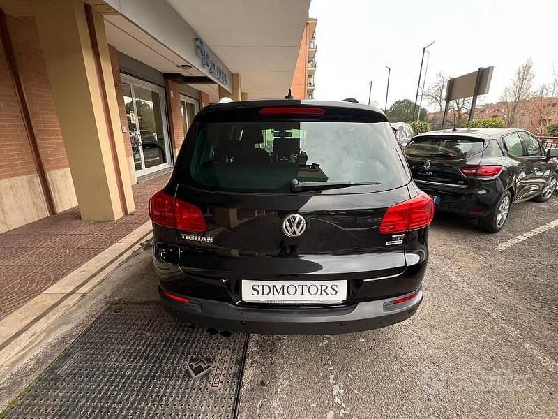 Usata VW Tiguan Trendline 110 CV (80 kW) 2015 Nero SUV
