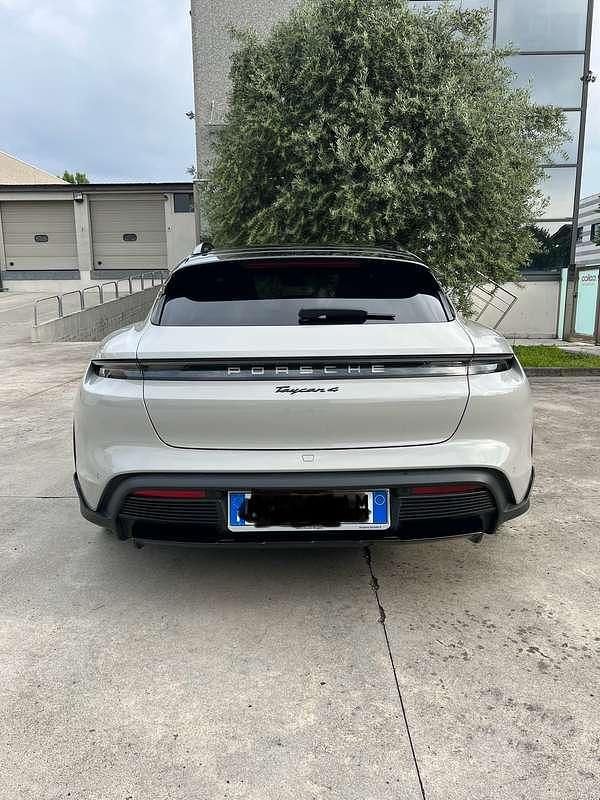 Usata Porsche Taycan 350 kW (476 CV) 2022 Station wagon