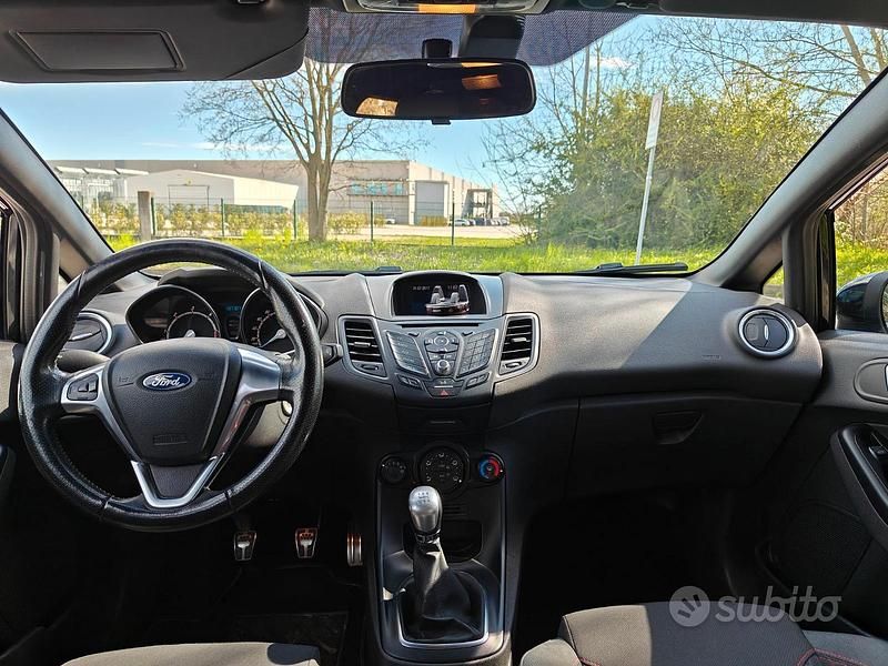 Usata Ford Fiesta ST-Line 2017 Nero Utilitaria