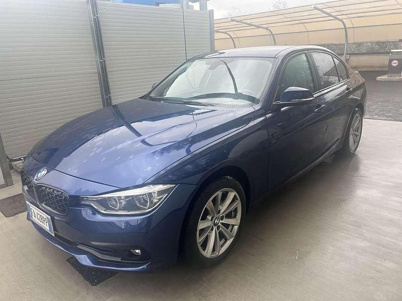 Usata BMW 316 116 CV (85 kW) 2015 Blu/azzurro Berlina