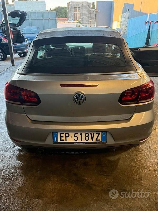 Usata VW Golf Cabriolet 105 CV (77 kW) 2013 Grigio Cabrio