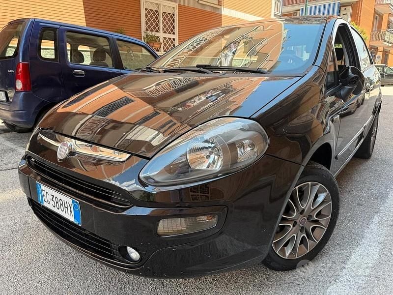 Usata Fiat Punto Evo Emotion 78 CV (57 kW) 2011 Utilitaria