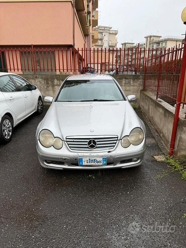 Usata Mercedes C220 143 CV (105 kW) 2001 Coupé